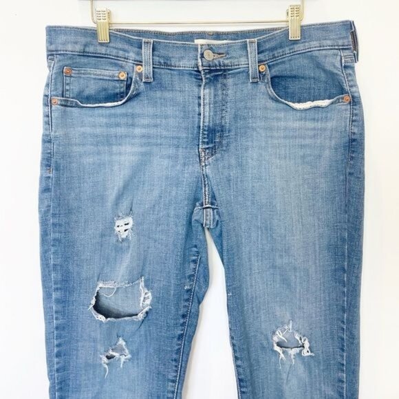 Levi’s Boyfriend Distressed Denim Cropped Jeans Medium Wash Size 31 - Picture 6 of 11